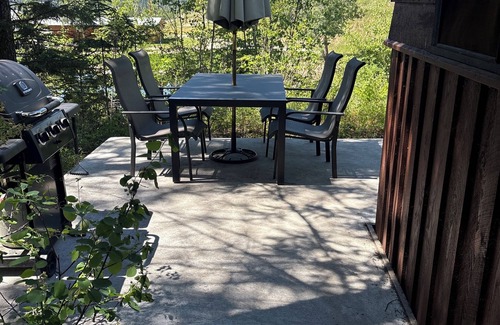 East Kootenay Cabin | Bungalow #1 sleeps 3