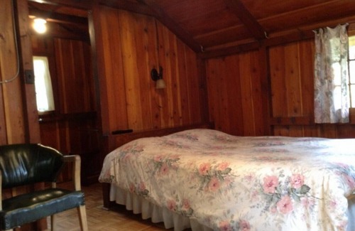 East Kootenay Cabin | Bungalow #6 or #7 2 persons