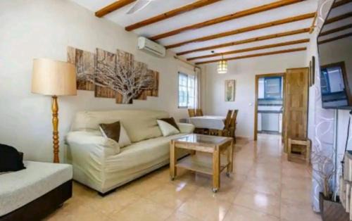 Gran Alacant House | Bungalow adaptado, terraza muy grande y soleada.