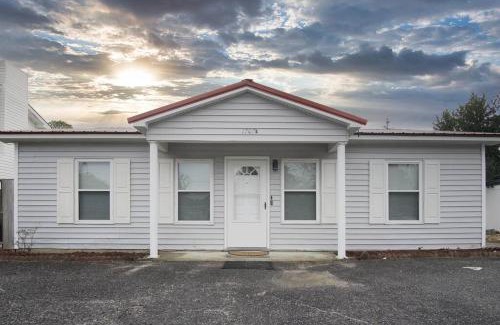 Crescent Beach House | Bungalow Bliss ※ Beach Cottage Blocks From Ocean