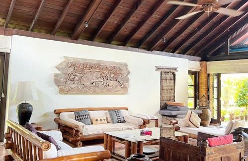 Kota Bharu House | Bungalow by The River