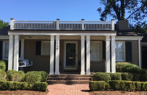 Old Town House | Bungalow in Old Town short walk to Downtown