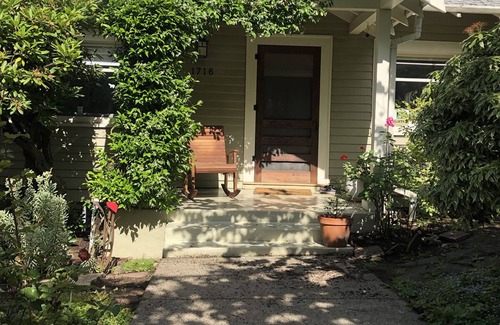 Willamette Heights House | Bungalow in the heart of NW Portland + add. unit (office and ceramic studio)