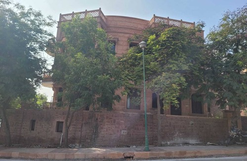 Jodhpur House | Bungalow next to the palace!
