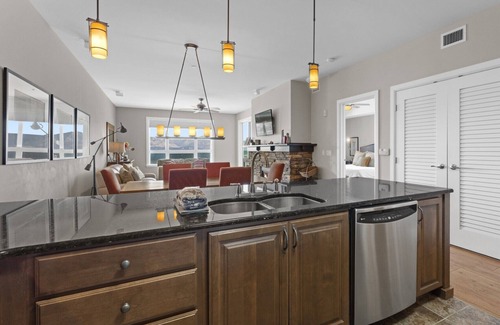 Sandpoint Condo | Bunk Beds & Sleeper Sofa - Seasons at Sandpoint