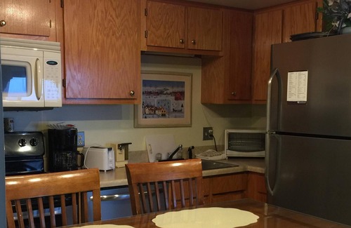 Snowshoe Condo | Bunny Bungalow In Silver Creek Lodge - 2BR, WiFi, Cable, Ski In/Out, Weekly Rate