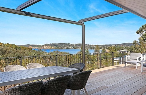 North Avoca House | BUONA VISTA | Views, short walk to beach | Accom Holidays