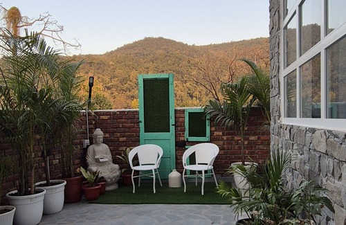 Bullawala Ski Chalet | Buraans: 2-bedroom chalet in delightful Dehradun with AC, WiFi