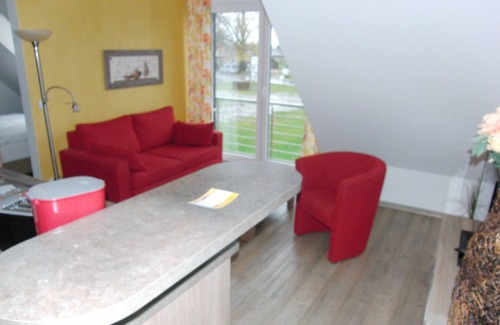 Kaschow Apartment | 'Burg Rothenklempenow': Apartment for up to 3 guests (with extra bed)