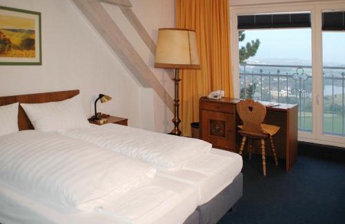 Volmarstein Hotel | Burghotel Volmarstein