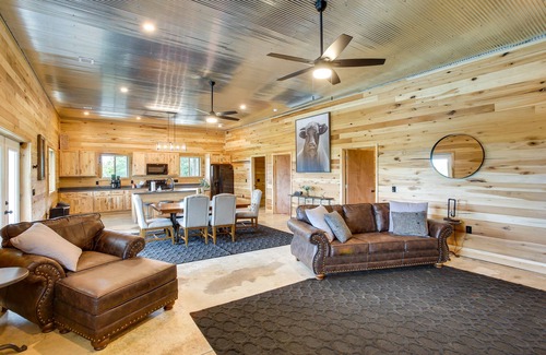 Burkesville Cabin | Burkesville Cabin, 3 Mi to Dale Hollow Lake!