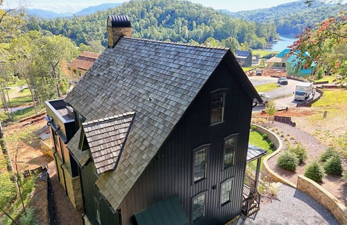 Clarkesville House | Burton Hillside Manor