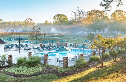 Williamsburg Apartment | Busch Gardens, Waterpark, Wyndham Patriot's