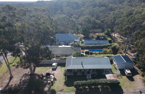 Erowal Bay Cottage | Bush and Bay Cottage - Jervis Bay