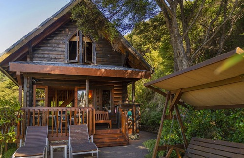 Kuaotunu Ski Chalet | Bush Chalet