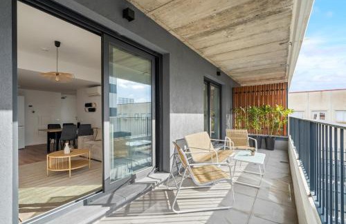 San Sebastian de los Reyes Apartment | Business Suite con Garaje y Piscina Climatizada ALQUILER TEMPORAL