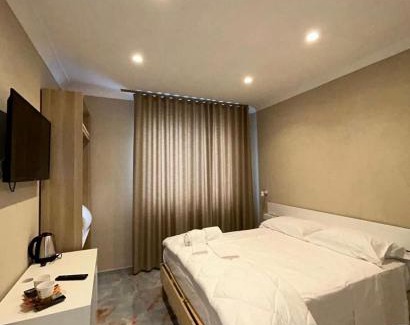 Casavatore House | Business House