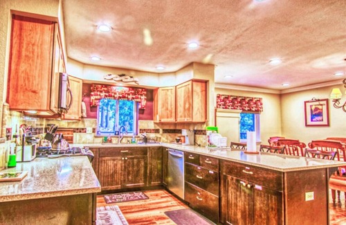 Groveland Apartment | Buttercup Haven at Pine Mountain Lake