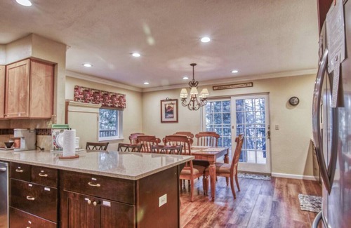 Groveland Apartment | Buttercup Haven at Pine Mountain Lake