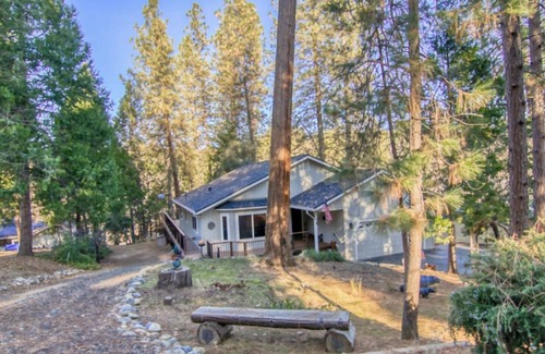 Groveland Apartment | Buttercup Haven at Pine Mountain Lake