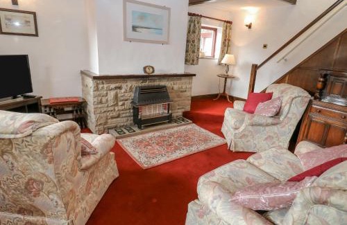 Honley House | Butts Cottage