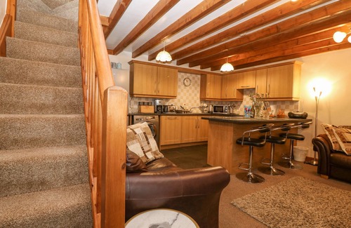 Garndolbenmaen Cottage | Bwthyn Ael Y Bryn