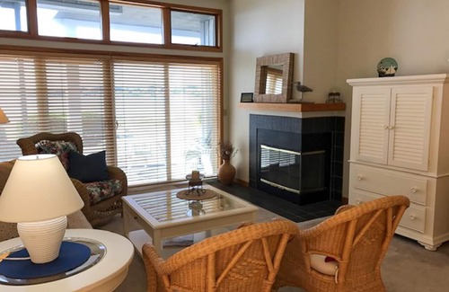 Blaine Villa | BWV C-1: Semiahmoo view 2 bedroom 2 bath