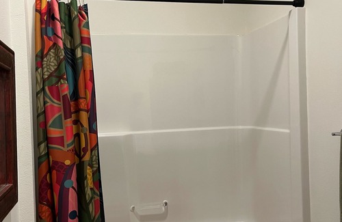 Lincoln City Apartment | By-the beach apartment in charming Historic Taft District, Lincoln City