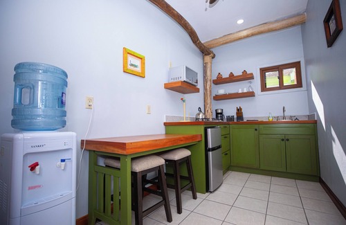 Belize City House | Bze Nature Nook – 2 Private 1BR Suites, Lagoonfront, Gated, 10 Min from Airport