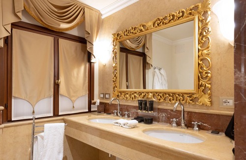 Cannaregio Hotel | Cà Bonfadini Historic Experience