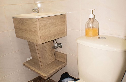 Suramericana House | Cómoda Habitación Para Tres Personas Ubicada en el Sector Estadio