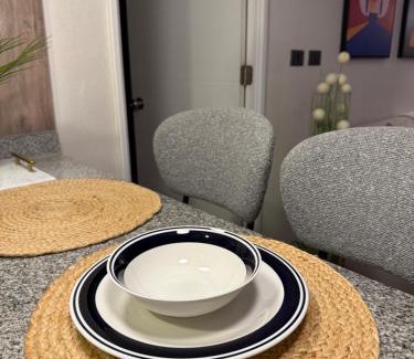 Downtown Santiago Apartment | Cómodo y amplio depa con estacionamiento