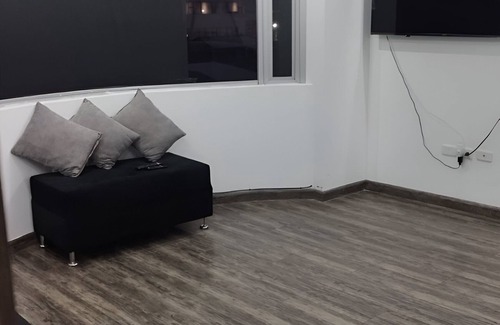 Quito Apartment | Cómodo y Céntrico Departamento 3 Habitaciones y dos Baños
