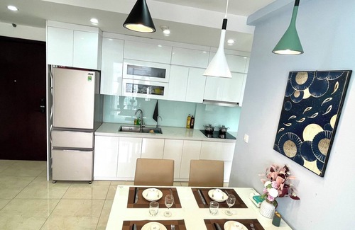 Trung Hoa Nhan Chinh Apartment | Căn hộ 2 phòng, 2 phòng tắm, ban công có tầm nhìn rộng - Vinhomes D'Capitale
