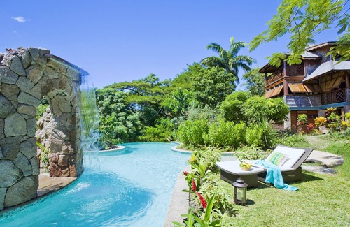 Trouya Villa | C'est la Vie 3-bedroom Family Friendly Luxury Villa
