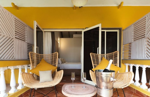 Sernabatim Hotel | C'Roque Beach Resort