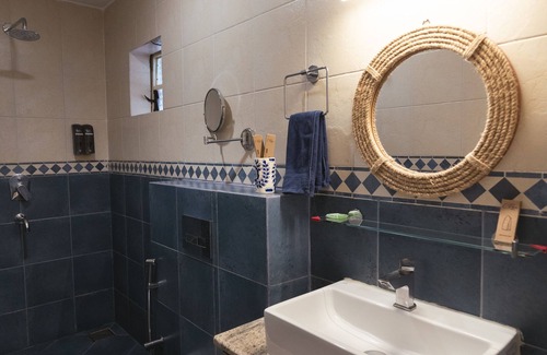 Sernabatim Hotel | C'Roque Beach Resort