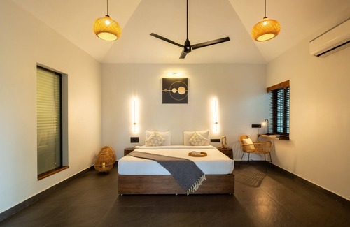 Sernabatim Hotel | C'Roque Beach Resort