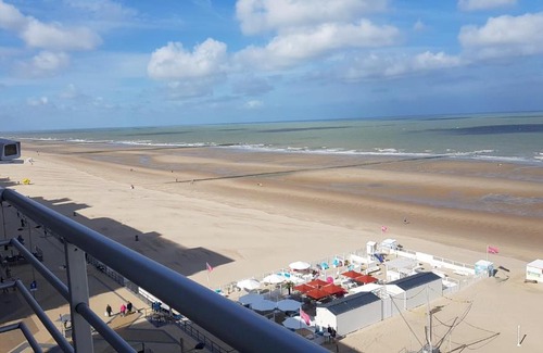 Middelkerke Apartment | C view Casino