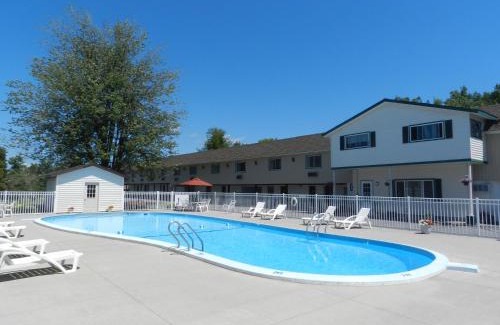Clayton Hotel | C-Way Resort