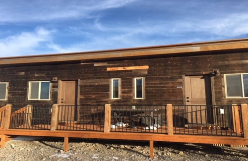 Riverton Cabin | C1: Modern cabin on Wind River on working cattle ranch