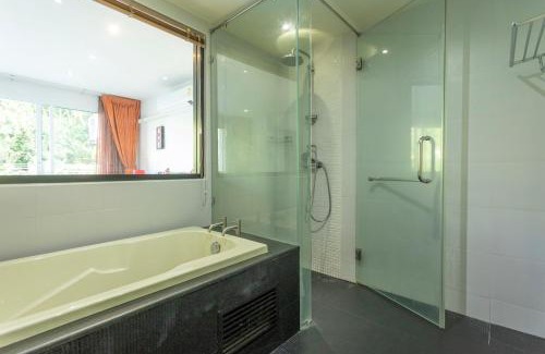 Patong Apartment | C134 Condo 1BR in Heart of Patong Pool, Beach, Bangla