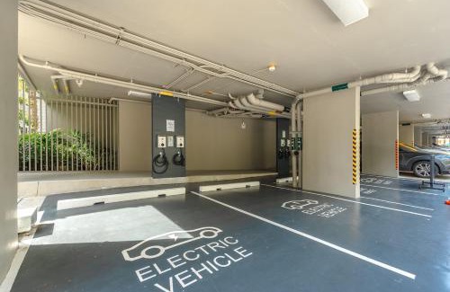 Kathu Apartment | C213 Fit Chill Condo with Pool and Gym