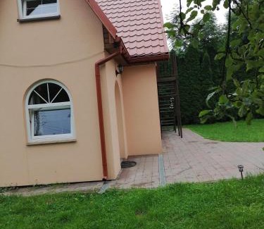 Baligrod Apartment | Całoroczny Domek Dwukondygnacyjny