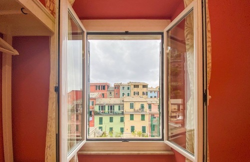 Vernazza Apartment | Ca' Bea with AC and Terrace