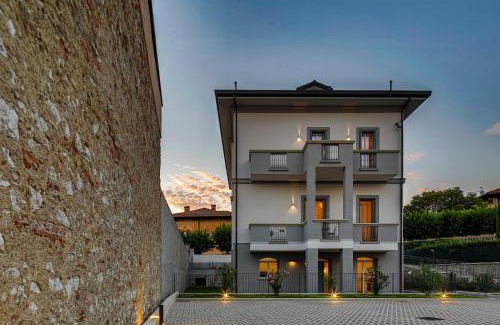 Gavirate Apartment | CA' DEL RE SCARTOZZ
