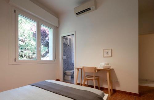 Bolognina Apartment | CA' ROJI Bologna - Private Garden