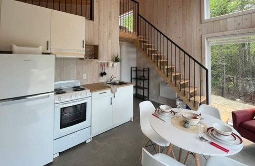 Sainte-Marguerite-du-Lac-Masson Cabin | Vrbo Property