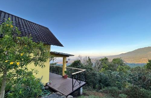 Jaramillo House | Cabaña con vista al volcán Barú