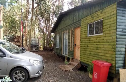 La Ligua House | Cabaña entre eucaliptos en Huaquén 3D 1B más patio